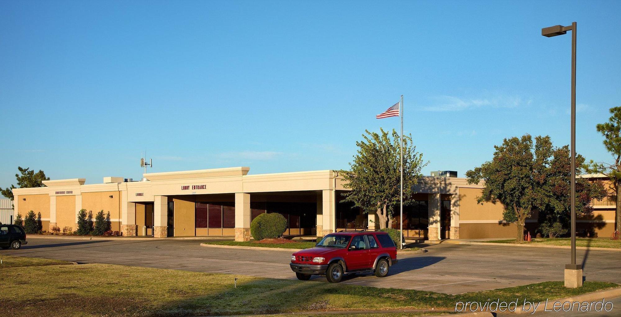 Days Inn By Wyndham Altus Bagian luar foto